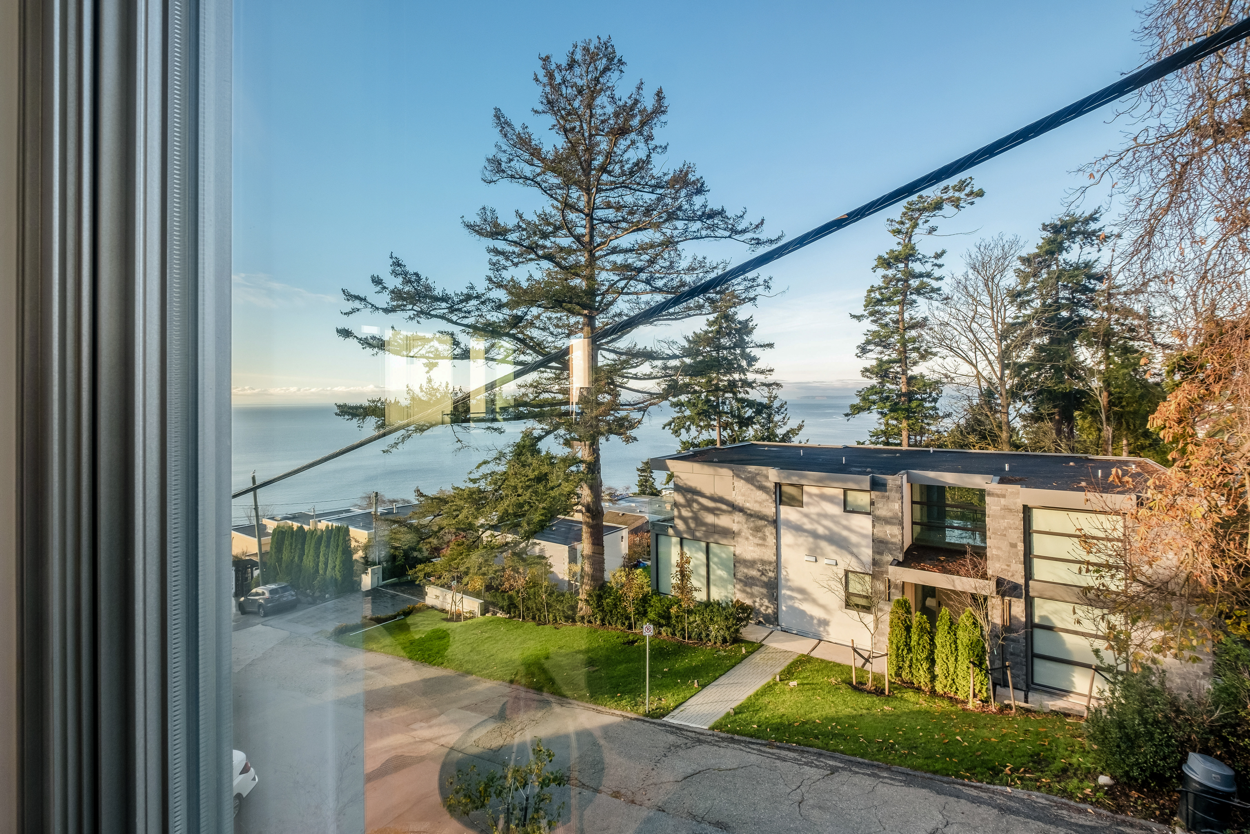 15046 Buena Vista Avenue